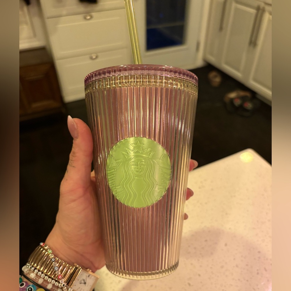 2025 Starbucks Pleated Green Apple & Lilac Cold Cup